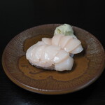 創作料理 すわ - 食べた瞬間幸せになれるホタテの握り