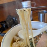 Ramen FeeL - 芯が無さそうに見えますが弾力はあります。