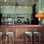 バイ ミー スタンド - 店内（２階）