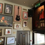 Hard Rock Cafe - 