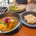 フラワーカフェ BLOOMY'S - 