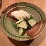 鳥よし - お漬物　　自家製で焼鳥の味を良く〆てくれます