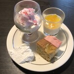 ロウリーズ・ザ・プライムリブ - 