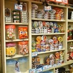 酒屋 シバチョウ - おつまみは缶詰がメイン