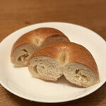 ポム・ド・テール - レモン&レモンチーズベーグル350円