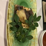 割烹 くいしん坊 - 