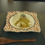 日本料理 晴山 - 賀茂茄子とバイ貝の胡麻クリームソース  
