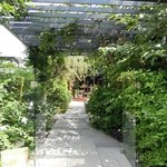 GARDEN HOUSE KAMAKURA - 鎌倉市役所　県道から見える入り口