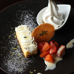 門前洋食 藤屋 - レモンとチーズのタルト　フルーツのマリネとソフトクリーム