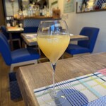 Italiano. - スパークリングワインのジュース割り（750円）