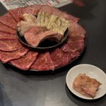 焼肉ホルモン 風土. - 黒毛和牛／特選コース（盛り合わせ）