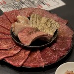 焼肉ホルモン 風土. - 黒毛和牛／特選コース（盛り合わせ）