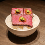 焼肉うしごろ - ☆肉塊特上フィレステーキをオンザライスで(^o^)丿☆