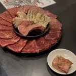 焼肉ホルモン 風土. - 黒毛和牛／特選コース（盛り合わせ）
