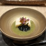 鮨 山浦 - 海老真丈そら豆ソースかけ