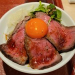 麦と麺助 - ローストビーフ