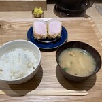 とんかつ成蔵 - 