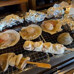 浜焼き漁師小屋 - 焼き焼き。