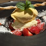 ビストロ ウエノ ニバンチョウ - とちあいかとマスカルポーネクリーム