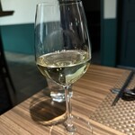 ビストロ ウエノ ニバンチョウ - 本日の白ワイン各種