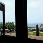 BIKAI - 窓から見える風景