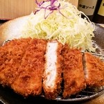 松のや - ロースかつのアップ