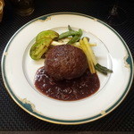 サンフォコン - ヒグマのタルタルステーキ2,800円