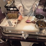 名古屋東急ホテル宴会場 - これをカービングサービスで。