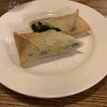 フレンチ割烹 kamenote - 菜の花のペペロン春巻き〜わぁ〜春を感じるなぁ〜綺麗な菜の花畑〜を‥ガーリックが程よく効いて‥やぁ〜美味しい〜‥我が家でも‥やってみよーw‥♡