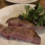 フレンチ割烹 kamenote - イベリコ豚ベジョータのロースト〜相方さんが〜これは‥牛肉かな？って‥笑笑‥わたしは‥豚さんだよん‥うん〜どっちかな？店員さんに伺い〜ママの大正解❣️