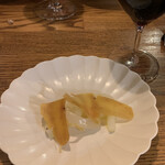 フレンチ割烹 kamenote - アオリイカ〆と‥カラスミ〜♡‥絶妙に火が入り〜わぁ〜カラスミもしっとり〜と‥ワインがすすみ〜モウ‥KARA〰️ポンポン笑笑‥