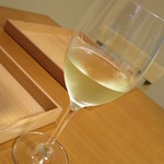 懐石 斉藤 - グラスワイン（白）700円＋税