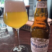 カレス - 