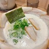 泡系しおとんこつラーメン べらしお 総本店