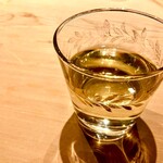 すしやのたい悟 - - 舞美人 純米吟醸無濾過生原酒…福井県　／グラス