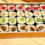 すしやのたい悟 - - テイクアウト巻き物　※四本　＊グルマンじゅんさん、お土産に持ち帰り。