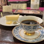 茜屋珈琲店 - 