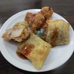 一寸法師 - 揚げたての唐揚げと春巻き