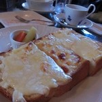 カフェ・ル・プティ・ニ・トロワ - 