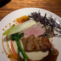 シャンパン食堂 - A.仔牛ロース肉のロティ、グリーンペッパーソース