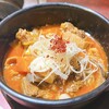 絵のある街 - 特製ホルモンすじ煮込み