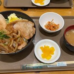 那須キッチン - 那須豚ロース生姜豚丼¥1280