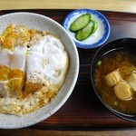 フライパン - かつ丼（680円）