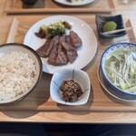 牛たん炭焼き 利久 - 