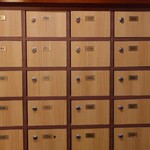 熱烈カルビ - 下足入れ