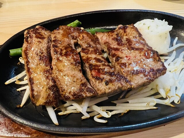 ステーキファイブと寿司六 大阪駅前第2ビル店 - 北新地/ステーキ ステーキファイブと寿司六 大阪駅前第2ビル店 - 北新地/ステーキ