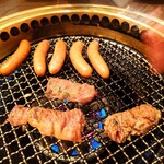 熱烈カルビ - 焼いてます