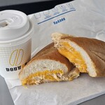 ドトールコーヒーショップ  - ホットサンド「ツナチェダーチーズ」＋コーヒー