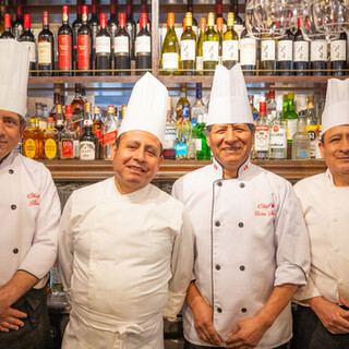 ペルー大使館も御用達！ペルー人シェフが振舞う、本場の味。