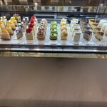 LESS by Gabriele Riva & Kanako Sakakura - 